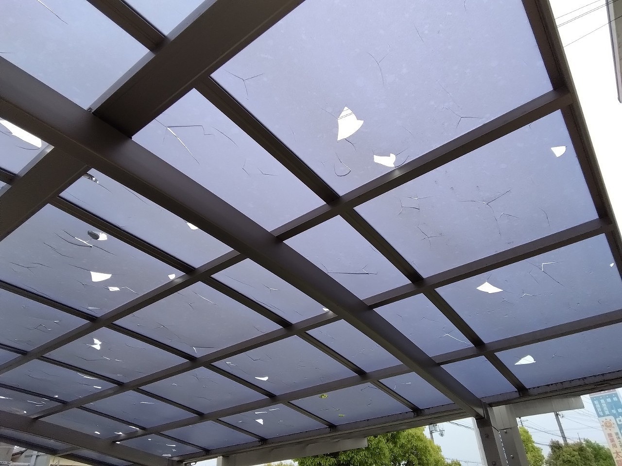 加古郡稲美町　雹害　カーポート　ポリカーボネート